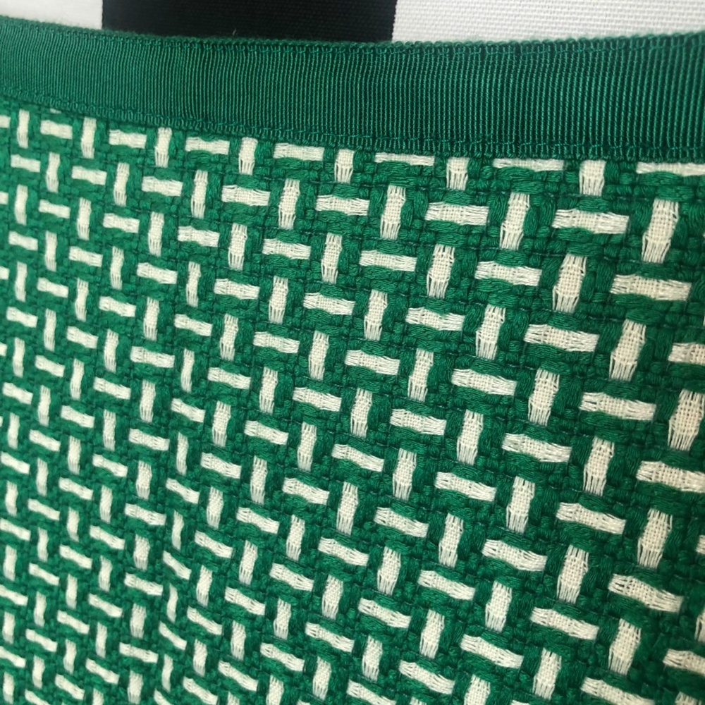 Talbots Green and White knit pencil skirt  (8P) - Picture 3 of 7